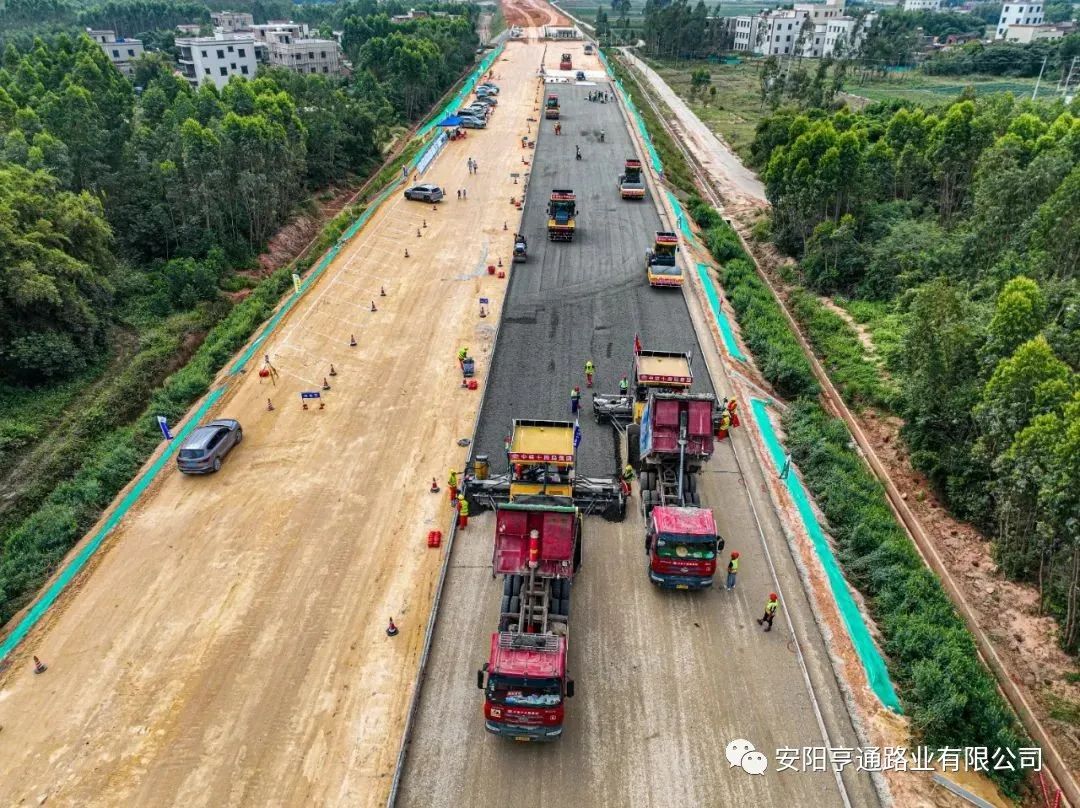 【省重 點項目】3D技術“打印”高速公路，南三島大橋項目進入路面工程施工階段